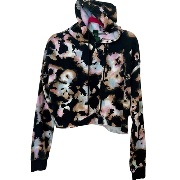 Jackets & Blazers - NWT Black and Pink Tie-Dye Cropped Hoodie
